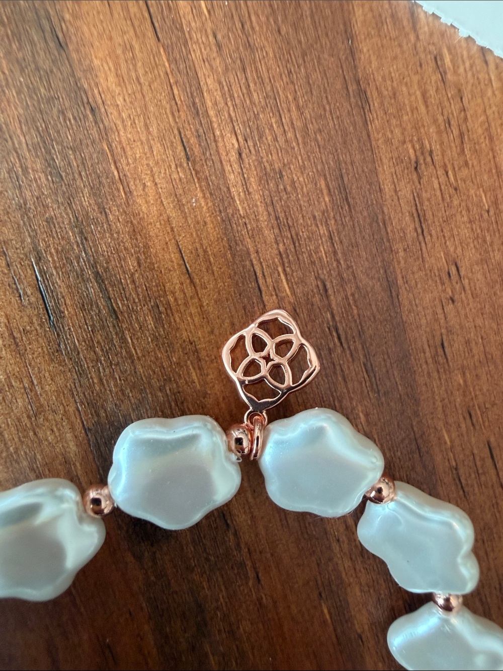 Kendra Scott Pearl Flower Stretch Bracelet with Rose Gold Accents - Picture 5 of 5